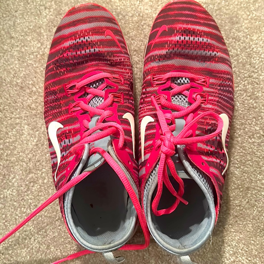 Nike Free Run 5.0 sneakers women size 8.5. Lightly worn.